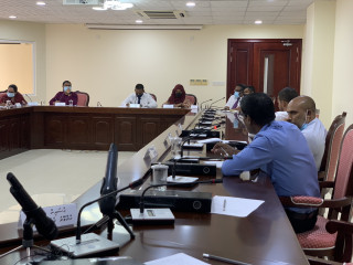 ޕީޖީ ޝަމީމްއާއި އޭސީސީގެ ރައީސް ޝިއުނާ ވަނީ މަޖިލީހުގެ މިނިވަން މުއައްސަސާތަކާ ބެހޭ ކޮމިޓީއަށް ވަޑައިގެން މައުލޫމާތު ހިއްސާ ކުރައްވާފައި