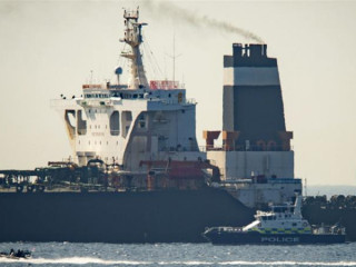 ތެޔޮ ބޯޓް ހިފެހެއްޓި މައްސަލައިގައި އީރާނުގެ ދީނީ ލީޑަރަކު އިނގިރޭސިވިލާތަށް ބިރުދައްކައިފި