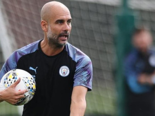 އެންމެ މޮޅު ކުޅުންތެރިޔާއަށް ވާދަކުރާ ކުޅުންތެރިންގެ ލިސްޓާއެކު ގާޑިއޯލާގެ ފާޑުކިޔުން ފީފާއަށް