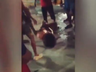 ސޯޝަލް މީޑިއާގައި ދަނީ ޒުވާނަކަށް އަނިޔާކުރަމުންދާ ވީޑިއޯ ދައުރުވަމުން