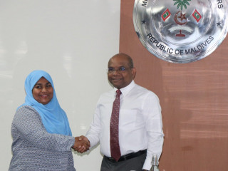 މިނިސްޓަރު ޝާހިދުގެ އަރިހުގައި، ޕީއެސްގެ މަގާމަށް އައްޔަން ކުރެއްވި ޝިފާނާ