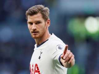 ޓޮޓެންހަމްގެ ޑިފެންޑަރު ވަޓޮންގަން ބެންފީކާއަށް