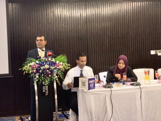 މިއަދު ބޭއްވުނު މަސައްކަތު ބައްދަލުވުމުގައި ރައީސް މުަހައްމަދު ނަޝީދް ވާހަކަފުޅުދައްކަވަނީ