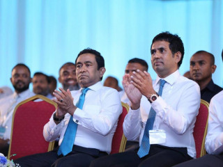 މި ސަރުކާރުގެ އިކޮނަމިކް މިނިސްޓަރު މުހައްމަދު ސައީދާއި ކުރީގެ ރައީސް އަބްދުﷲ ޔާމީން