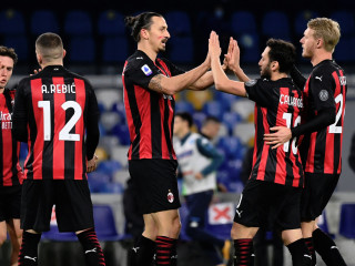 ނާޕޮލީ އާއި މިލާން ބައްދަލުކުރި މެޗުގެ ތެރެއިން: މި މެޗުން މިލާން މޮޅުވީ 3-1 ން