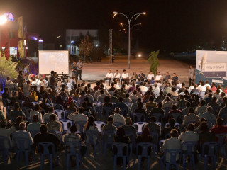 ޖަޒީރާ ހޮޅުއަށި ބައްދަލުވުމުގެ ތެރެއިން