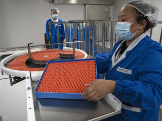 ސިނޯވެކް ފެކްޓްރީއެއްގެތެރެ