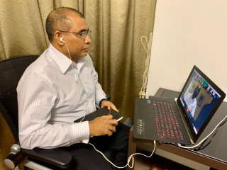 ޓޫރިޒަމް މިނިސްޓަރ ޑރ އަބްދުﷲ މައުސޫމު- މިނިސްޓަރ ވަނީ ފަތުރުވެރިކަމުގެ ބޭނުމަށް ކުއްޔަށް ދޫކޮށްފައި ހުރި ރަށްތަކުން އަވަހަށް މަންފާ ލިބެންޖެހޭކަން ފާހަގަ ކުރައްވާފައި.