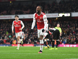 އާސެނަލާއި ޓޮޓެންހަމަށް މުހިންމު މޮޅެއް