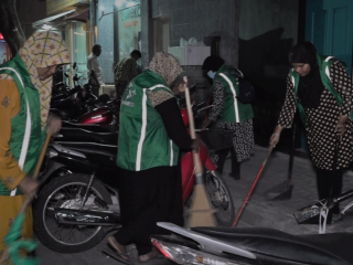 މާލެ ސަޅިކޮށްލަނީ މި އަންހެންވެރިންގެ ބުރަ މަސައްކަތުން!