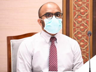 ފިނޭންސް މިނިސްޓަރ އިބްރާހިމް އަމީރު، ރައްޔިތުންގެ މަޖިލީހުގެ ޖަލްސާއެއްގައި