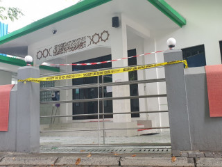 ލޮކްޑައުން އާއި ގުޅިގެން ބަންދުކޮށްފައިވާ މާލޭގެ މިސްކިތެއް