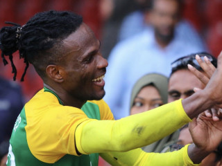 ސެއިންޓް ވިންސެންޓްގެ ފޯވާޑް ކޯނެލިއަސް ސްޓެވާޓް: އޭނާ ވަނީ ނިމިދިޔަ ސީޒަނުގައި ތަފާތު މޮޅު ކުޅުމެއް ދައްކާފައި