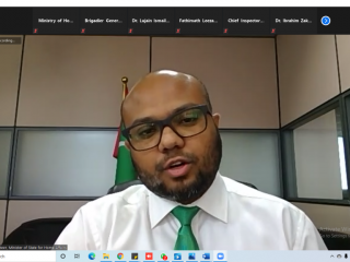 ވެބިނަރ ފެށުމުގެ ގޮތުން ހޯމް މިނިސްޓްރީގެ ސްޓޭޓް މިނިސްޓަރު އަލީ ނަޒީރު ވާހަކަދައްކަވަނީ