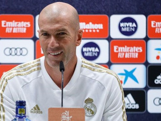 ރެއާލްގެ ކޯޗު ޒިނެދިން ޒިދާން: ވިޔަރެއާލް ބަލިކޮށްގެން ރެއާލަށް ލީގު ޗެމްޕިއަންކަން ހޯދުމުގެ ފުރުސަތު އެބައޮތް