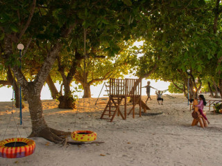 ބޭންކް އޮފް މޯލްޑިވްސް އިން ށ. ކަނޑިތީމުގައި ހުޅުވި ޕާކު