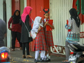 ފޮތް ކިއުމުގައި ދިވެހިބަހުން ހުރި ފޮތްތައް ކިޔަން އިސްކަންދީ: ދިވެހިބަހުގެ އެކަޑަމީ