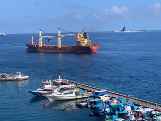 އިންޑިއާ އާއި ކުޅުދުއްފުއްޓާއި ދެމެދު ދަތުރުކުރާ ކާގޯ ފެރީ