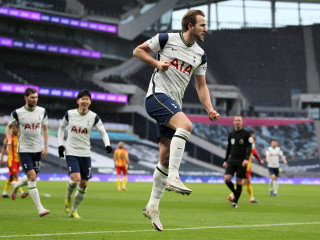 ޓޮޓެންހަމާއި ވެސްޓް ބްރޮމް ބައްދަލުކުރި މެޗުގެ ތެރެއިން: މި މެޗުން ޓޮޓެންހަމް މޮޅުވީ 2-0 ން