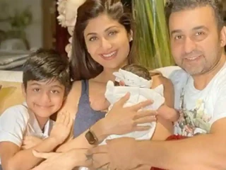 ޝިލްޕާ ޝެޓީ އޭނާގެ އާއިލާއާއި އެކު