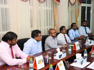 އިލެކްޝަންސް ކޮމިޝަނުން މާލެ އަދި އައްޑޫ ސިޓީގެ މަޖިލިސް މެންބަރުނާއި ބައްދަލުކުރެއްވުން
