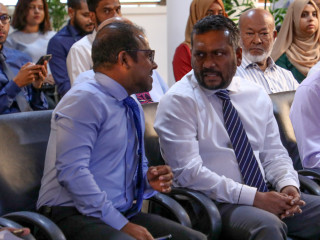 މިނިސްޓަރ ފައްޔާޒް އަދި އިންފޮމޭޝަން ކޮމިޝަނަރ