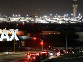 އެމެރިކާގެ އެއާޕޯޓެއް