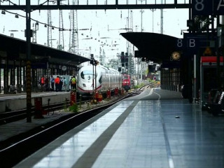 މި ހާދިސާގައި ހައްޔަރު ކޮށްފައިވަނީ އުމުރުން 40 އަހަރުގެ ފިރިހެނެކެވެ.