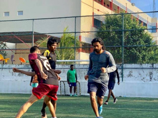 އަނިޔާއިން ސަލާމަތްވެ ޝާކާ އެނބުރި ދަނޑަށް