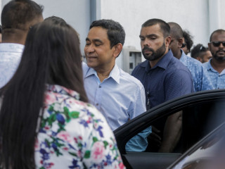 ކުރީގެ ރައީސް އަބްދުﷲ ޔާމީން- ރައީސް ޔާމީނަށް ކުރި ޙުކުމުގައި ޖޫރިމަނާ ދެއްކުމަށް ބަޔާންކޮށްފައިވާ މުއްދަތު ހަމަވާން ބާކީ އިނީ 15 ދުވަސް