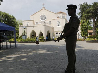 ސްރީލަންކާގައި ކާފިއުގެ އަމުރުގެ އިތުރުން ބައެއް ސިޓީތައް ފުރަބަންދުކޮށްފައިވޭ