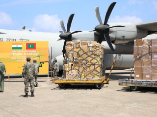 އިންޑިއާއިން ގެނައި ބޭސް ޝިޕްމެންޓް