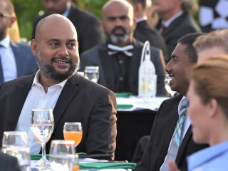 2018 ވަނަ އަހަރު އޮތް މޯލްޑިވްސް ފުޓްބޯލް އެވޯޑްސް ހަފުލާގައި ޝަވީދާއި މަޙްލޫފް އެކުގައި