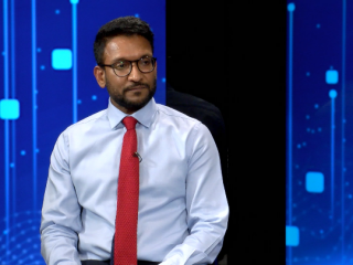 ހެލްތު މިނިސްޓްރީގެ ސްޓޭޓް މިނިސްޓަރު ޑރ ޝާހު އަބްދުﷲ މާހިރު، ރާއްޖެޓވީގެ ފަލަ ސުރުހީ ޕްރޮގްރާމުގައި