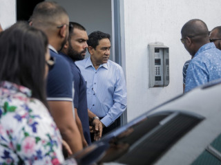 Former President Abdulla Yameen heads to Sunday\'s hearing