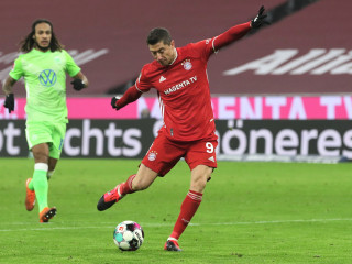 ބަޔާނާއި ވުލްފްސްބާގް ބައްދަލުކުރި މެޗުގެ ތެރެއިން: މި މެޗުން ބަޔާން މޮޅުވީ 2-1 ން