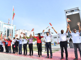 ބައިނަލްއަގުވާމީ އެކުވެރިކަމުގެ ދުވަސް 2019 ފާހަގަ ކުރުމުގެ ގޮތުން ނައިބް ރައީސް އާއި މިނިސްޓަރުން ގައިމީ ދިދަ ވިހުރާލަނީ