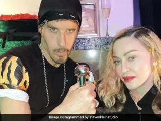 މެޑޯނާ އާއި ސްޓީވަން ކްލެއިން