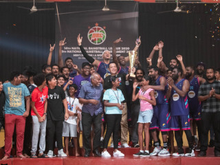 ގައުމީ ބާސްކެޓްބޯޅަ މުބާރާތުގެ ފިރިހެން ބައިގެ ޗެމްޕިއަންކަން ހޯދި ކިންގްސް ޓީމު
