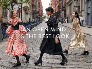 ރާއްޖެއަށް ނިސްބަތްވާ މޮޑެލްއެއް އެމެރިކާގެ ބިލްބޯޑެއްގައި