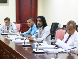 މާލިއްޔަތު ކޮމެޓީގެ ބައްދަލުވުމެއްގެ ތެރެއިން