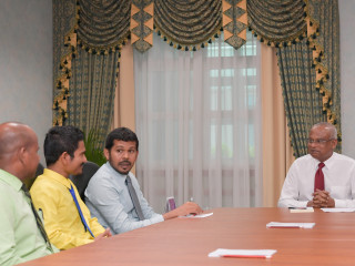 މާކުރަތު ކައުންސިލަރުންނާއެކު ބޭއްވި ބައްދަލުވުމުގެ ތެރެއިން