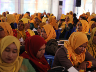 ކޮވިޑް-19 އާއިއެކު އަންހެނުންގެ ވަޒީފާތަކަށް ތަފާތު ބޮޑުކޮށް އަސަރުކުރި!