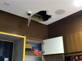 އައްޑޫ ރޫޓް ފިހާރައިގެ ސީލިން ފަޅާލާފައި