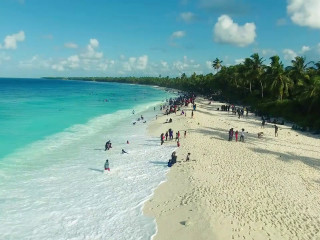 ދިވެހިންގެ ގޮނޑުދޮށްތަކުގައި ދިވެހިންނަށް މަނާ ބޯޑު އެޅުވޭނެތަ؟