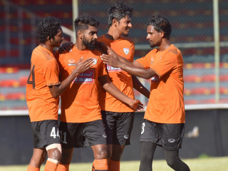 ކްލަބު އީގަލްސް