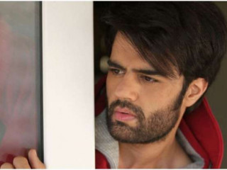 މަނީޝް ޕައުލް: ބޮލީވުޑްގެ އަރަމުން އަންނަ ތަރިއަށް