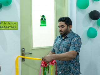 ހެލްތް މިނިސްޓަރު އަމީން ލެބޯޓަރީ ހުޅުއްވައިދެއްވަނީ