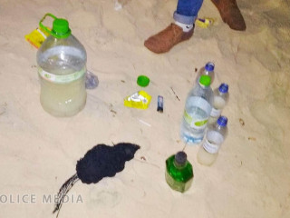 ފުނަދޫއިން ފުލުހުންގެ ބެލުމުގެ ދަށަށް ގެންދެވިފައިވާ ތަކެތި