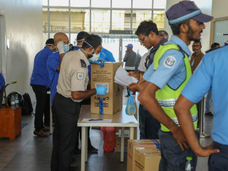 ކެއަރ ޕެކޭޖްތައް އިންޑިއާ އަށް ފޮނުވަން ހަމަޖެހިފައިވަނީ ހޮނިހިރު ދުވަހު